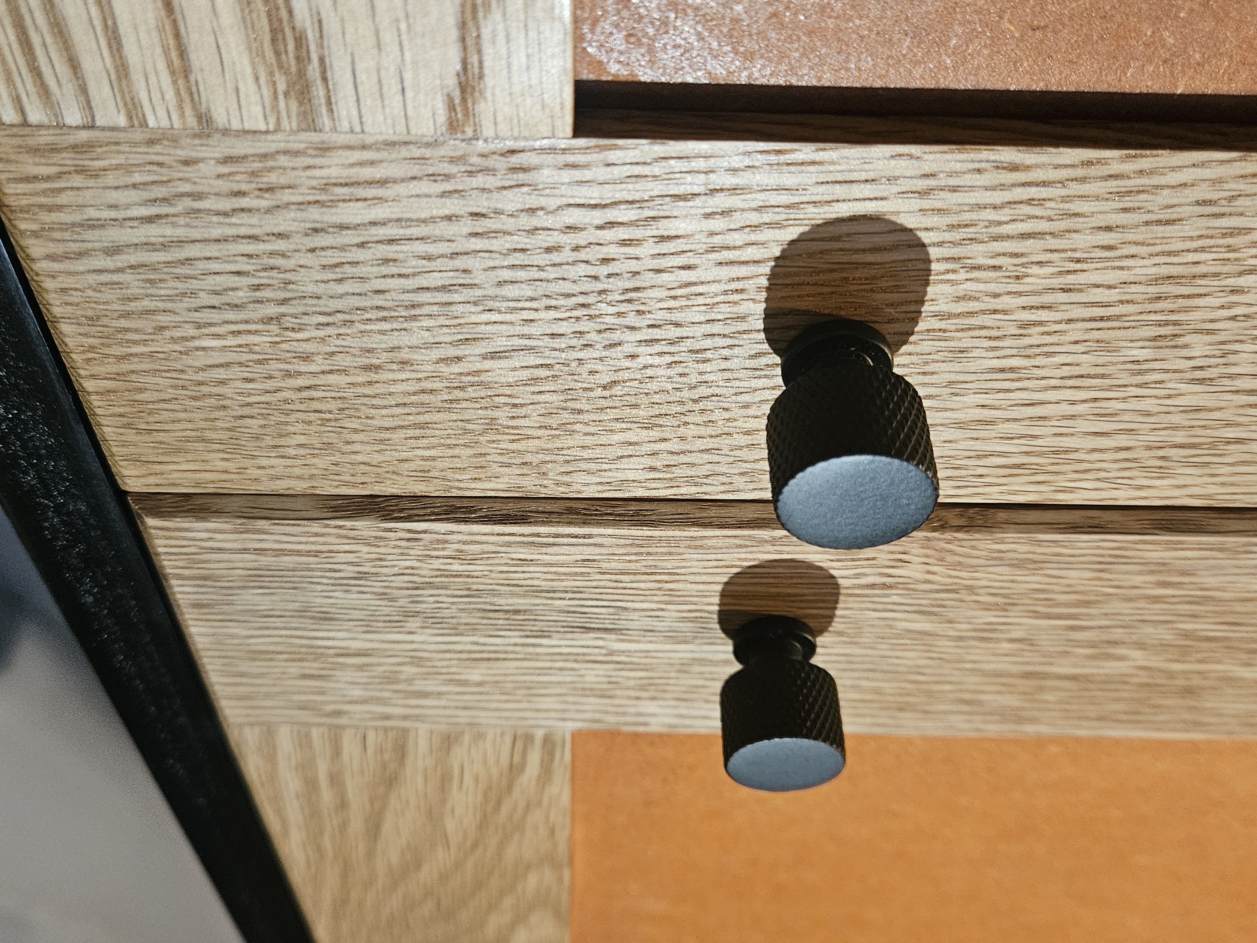 Valchromat & Oak Cabinet Detail